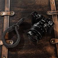 4881_Universal_Braided_Wristband__Black__2