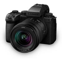 LUMIX_S5II_X___20_60mm_f_3_5_5_6___50mm_f1_8