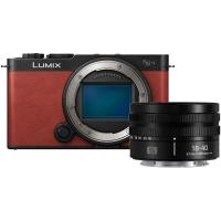 LUMIX_S9_Crimson_Red___S_18_40mm_f4_5_6_3