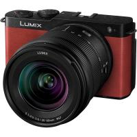 LUMIX_S9_Crimson_Red___S_20_60mm_f_3_5_5_6_2