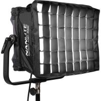 Softbox_w__Eggcrate_For_Alien_300C_1