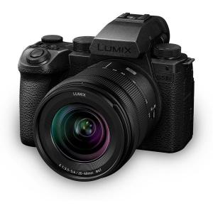 LUMIX_S5II_X___20_60mm_f_3_5_5_6___50mm_f1_8